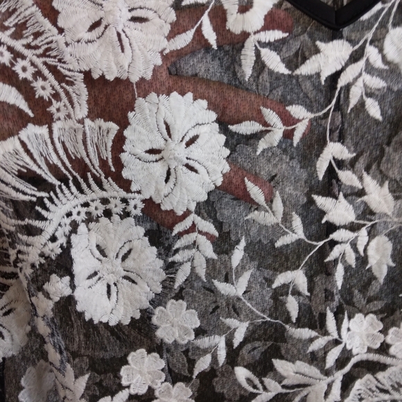 14 Peter Nygard Lace Overlay Dress Black White Tank V neck Floral Plus - Picture 4 of 9